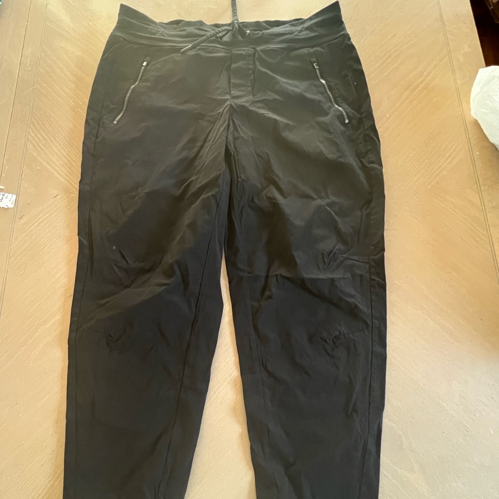 Athleta Black Women's Slim Zip Pocket Joggers